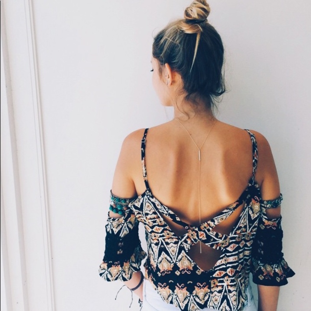 LF Open Shoulder Lace Tank Top